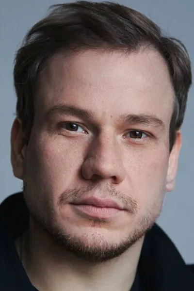 Павел Комаров